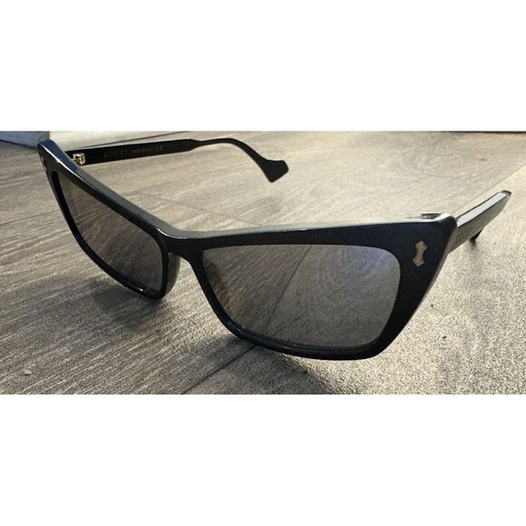 Gucci 58mm Cat Eye Sunglasses in Black - Picture 8 of 9